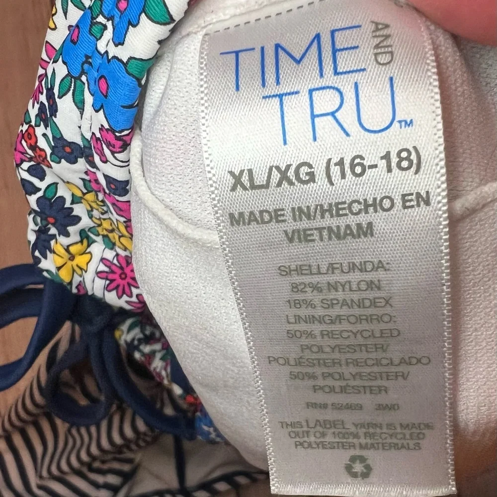 SALE-Time and Tru Women’s Swim Suit size XL (16-18) Summer, FINAL MARKDOWN - Picture 3 of 7